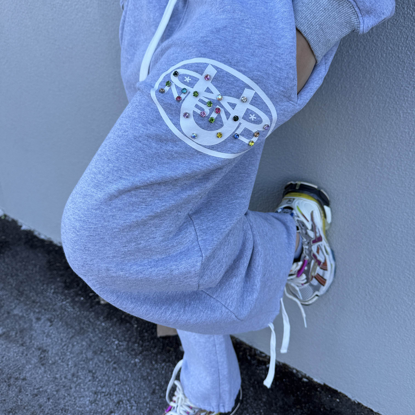 FRENCH COTTON RHINESTONE LOGO SWEATS
