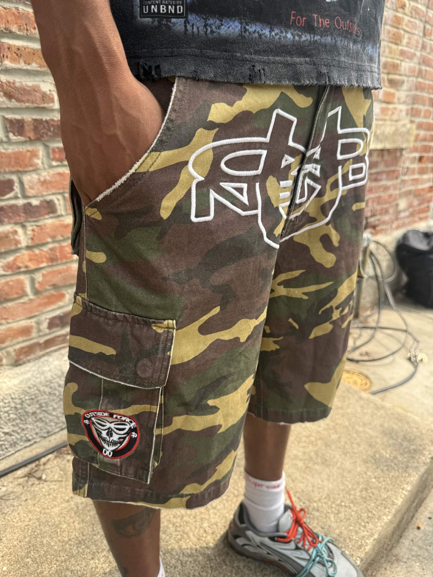 OUTSIDER CAMO CARGO SHORTS